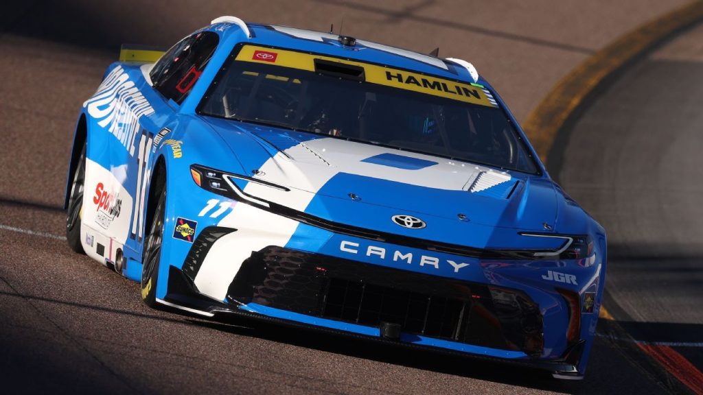 Denny Hamlin wins pole for NASCAR's winner-take-all finale