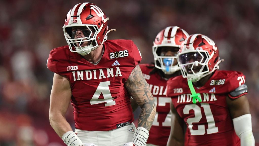 Caitlin Clark, Haliburton lead reactions to Indiana's national championship