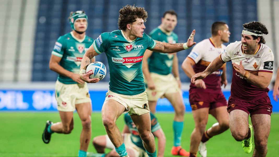 Huddersfield Giants 18-26 St Helens: Paul Rowley's side go top of Super League after seeing off spirited fightback | Rugby League News